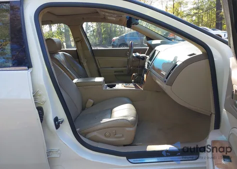 2008 Cadillac Sts V6 z USA, uszkodzony, nr VIN 1G6DK67V280142736